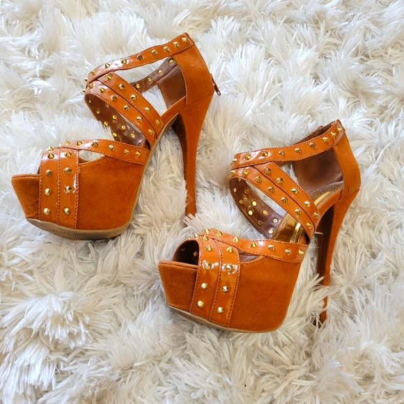 Brown Spiked Heels - Picture 3 of 4